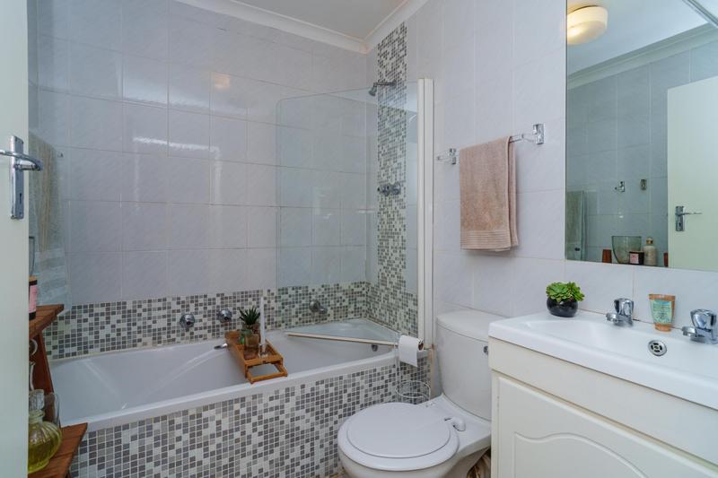 3 Bedroom Property for Sale in Rondebosch Western Cape
